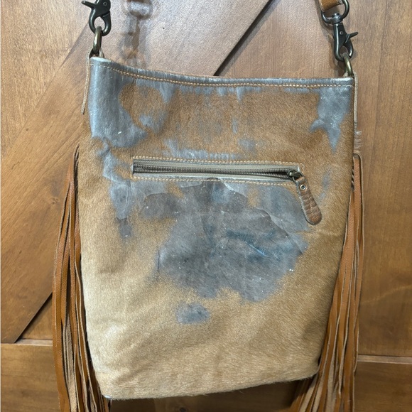 Myra bag hide outer with fringe - Picture 3 of 5